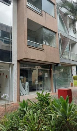 Imagem Imóvel Comercial à Venda, 100 m² em Condomínio Centro Comercial Alphaville - Barueri Imagem Imóvel Comercial à Venda, 100 m² em Condomínio Centro Comercial Alphaville - Barueri