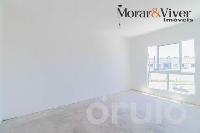 Imagem Sobrado com 3 Quartos à Venda, 102 m² em Uberaba - Curitiba