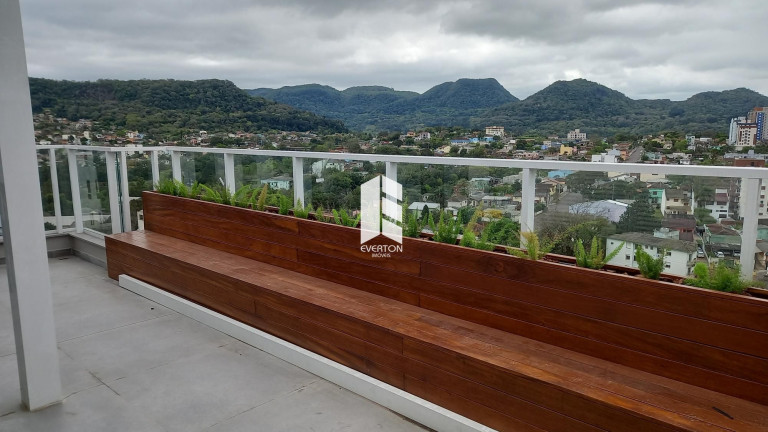 Imagem Apartamento com 3 Quartos à Venda, 121 m² em Centro - Santa Maria