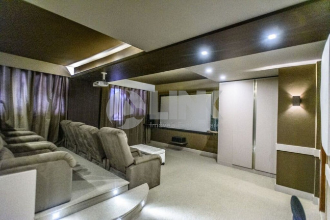 Imagem Imóvel com 3 Quartos à Venda, 241 m² em Jardim Lindóia - Porto Alegre