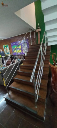 Imagem Casa com 4 Quartos à Venda, 289 m² em Moema - São Paulo Imagem Casa com 4 Quartos à Venda, 289 m² em Moema - São Paulo