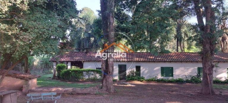 Imagem Imóvel com 2 Quartos à Venda, 374 m² em Pederneiras - Mogi Mirim Imagem Imóvel com 2 Quartos à Venda, 374 m² em Pederneiras - Mogi Mirim