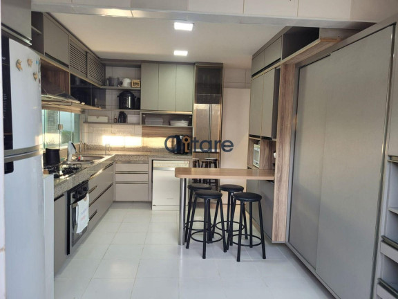 Imagem Casa com 4 Quartos à Venda, 351 m² em Centro - Eusébio