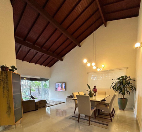 Imagem Casa com 4 Quartos à Venda, 257 m² em Observatório - Vinhedo Imagem Casa com 4 Quartos à Venda, 257 m² em Observatório - Vinhedo