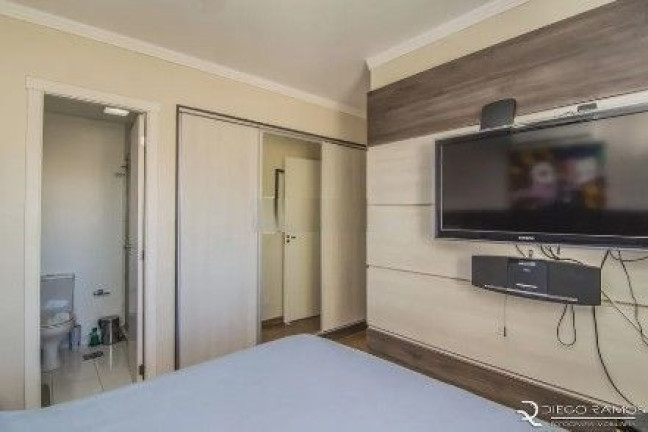 Imagem Apartamento com 2 Quartos à Venda, 70 m² em Vila Ipiranga - Porto Alegre Imagem Apartamento com 2 Quartos à Venda, 70 m² em Vila Ipiranga - Porto Alegre
