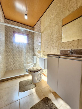 Imagem Casa com 3 Quartos à Venda, 300 m² em Vargem Grande - Teresópolis