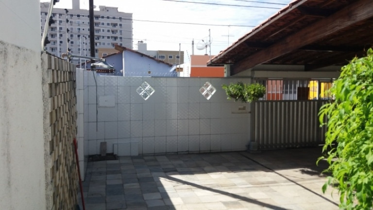Imagem Casa com 3 Quartos à Venda, 180 m² em Nova Parnamirim - Parnamirim