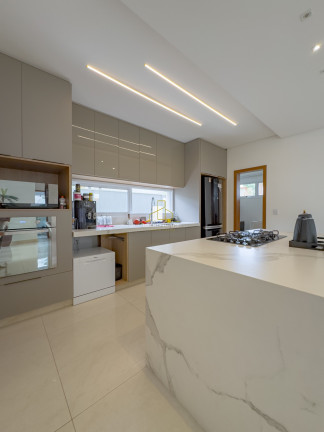 Imagem Casa com 4 Quartos à Venda, 316 m² em Alphaville Jacuhy - Serra Imagem Casa com 4 Quartos à Venda, 316 m² em Alphaville Jacuhy - Serra