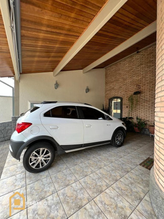 Imagem Casa com 3 Quartos à Venda, 250 m² em Estrada Tremembe - Taubaté Imagem Casa com 3 Quartos à Venda, 250 m² em Estrada Tremembe - Taubaté