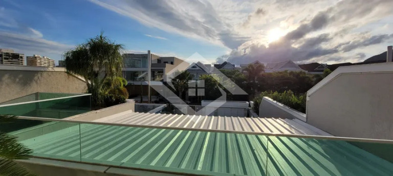 Imagem Casa com 5 Quartos à Venda, 380 m² em Barra Da Tijuca - Rio De Janeiro