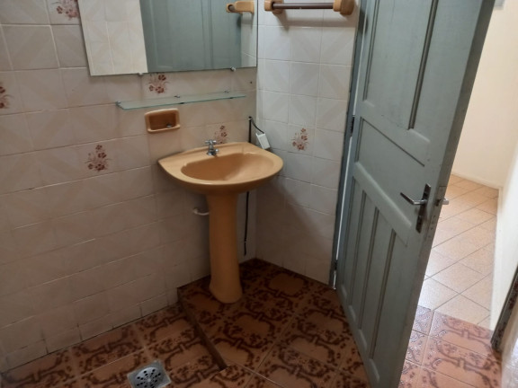 Imagem Casa com 4 Quartos à Venda,  em Jardim Russi - Taubaté