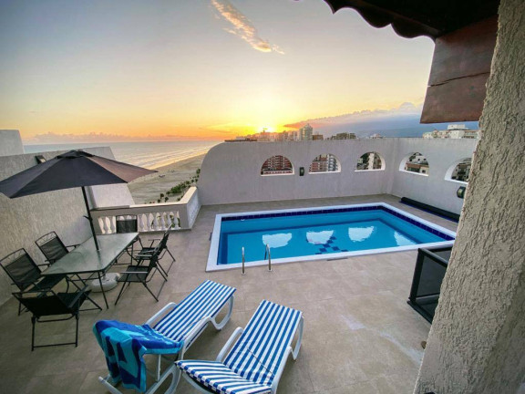 Apartamento com 3 Quartos à Venda, 500 m² em Guilhermina - Praia Grande