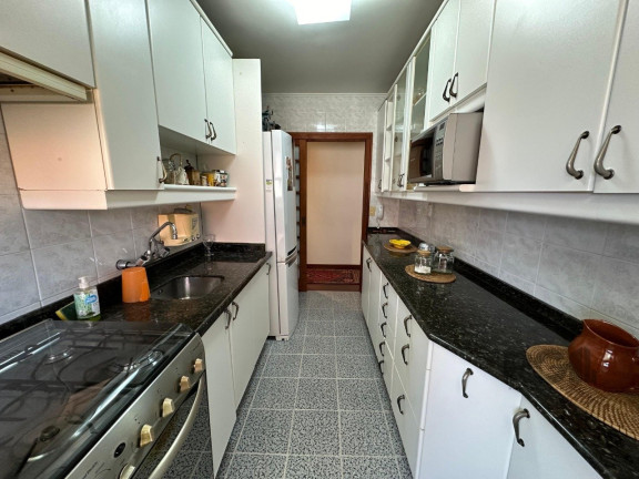 Imagem Apartamento com 3 Quartos à Venda, 172 m² em Jardim Lindóia - Porto Alegre