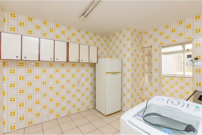 Imagem Apartamento com 2 Quartos à Venda, 70 m² em Santana - Porto Alegre Imagem Apartamento com 2 Quartos à Venda, 70 m² em Santana - Porto Alegre