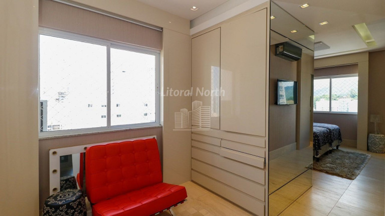 Imagem Apartamento com 3 Quartos à Venda, 235 m² em Pioneiros - Balneário Camboriú Imagem Apartamento com 3 Quartos à Venda, 235 m² em Pioneiros - Balneário Camboriú