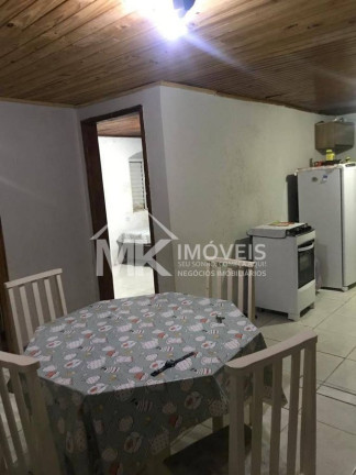 Imagem Casa com 3 Quartos à Venda, 420 m² em Vila Fuck - Piraquara Imagem Casa com 3 Quartos à Venda, 420 m² em Vila Fuck - Piraquara