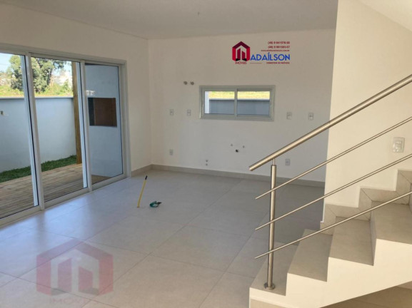 Imagem Imóvel com 2 Quartos à Venda, 132 m² Imagem Imóvel com 2 Quartos à Venda, 132 m²