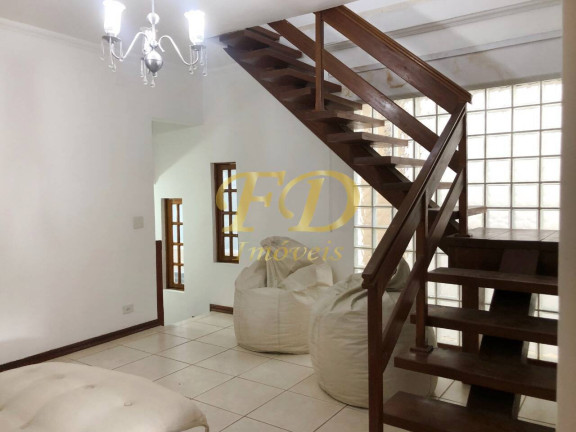 Imagem Casa com 3 Quartos à Venda, 259 m² em Mairiporã Imagem Casa com 3 Quartos à Venda, 259 m² em Mairiporã