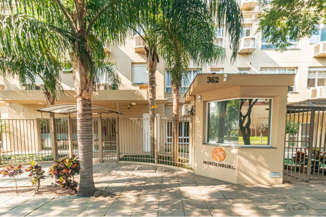 Imóvel com 3 Quartos à Venda, 72 m² em Passo Da Areia - Porto Alegre