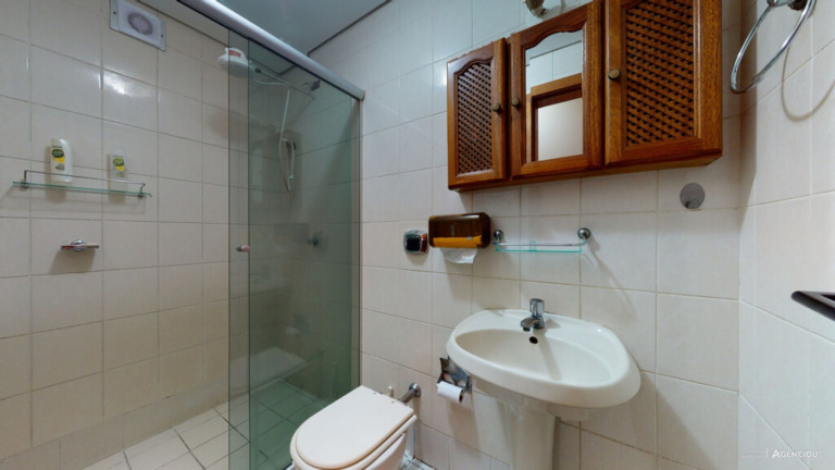 Imagem Imóvel com 2 Quartos à Venda, 65 m² em Cidade Baixa - Porto Alegre Imagem Imóvel com 2 Quartos à Venda, 65 m² em Cidade Baixa - Porto Alegre