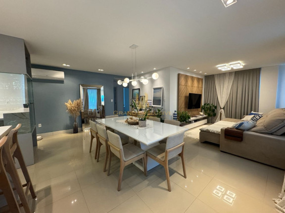 Apartamento com 3 Quartos à Venda, 130 m² em Centro - Balneário Camboriú