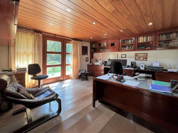 Imagem Casa com 5 Quartos à Venda, 981 m² em Parque Silvino Pereira - Cotia Imagem Casa com 5 Quartos à Venda, 981 m² em Parque Silvino Pereira - Cotia