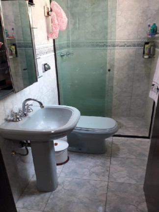 Imagem Casa com 3 Quartos à Venda, 233 m² em Vila Floresta - Santo André