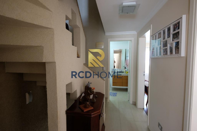 Imagem Casa com 4 Quartos à Venda, 199 m² em Uberaba - Curitiba