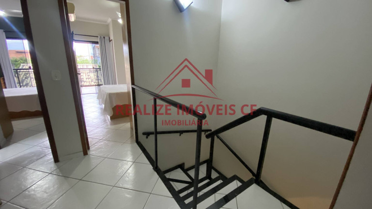 Imagem Casa com 5 Quartos para Alugar, em São Cristóvão - Cabo Frio Imagem Casa com 5 Quartos para Alugar, em São Cristóvão - Cabo Frio