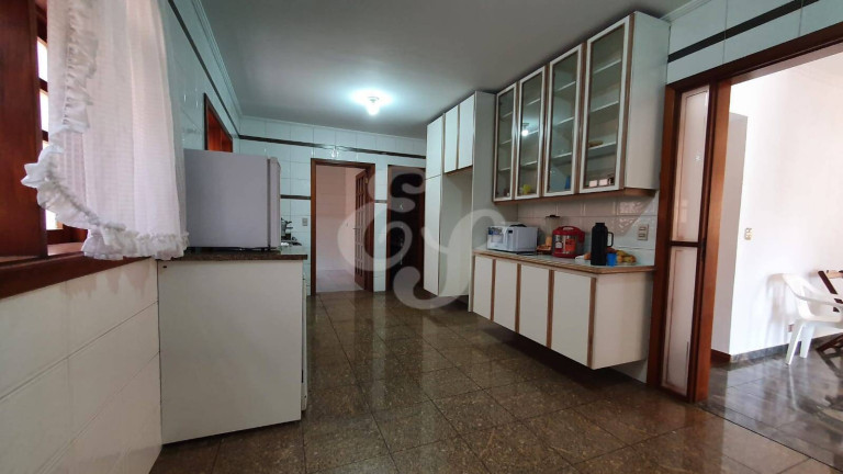 Imagem Casa de Condomínio com 3 Quartos à Venda, 300 m² em Alphaville - Santana De Parnaíba Imagem Casa de Condomínio com 3 Quartos à Venda, 300 m² em Alphaville - Santana De Parnaíba