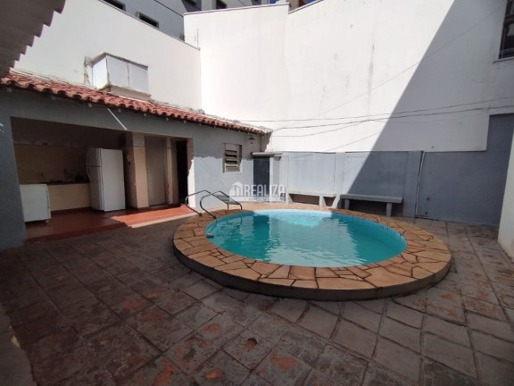 Imagem Casa com 4 Quartos à Venda, 325 m² em Estados Unidos - Uberaba Imagem Casa com 4 Quartos à Venda, 325 m² em Estados Unidos - Uberaba