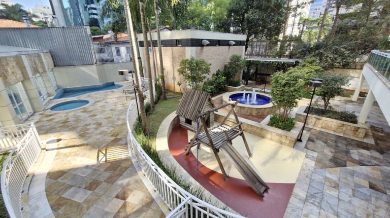 Imagem Imóvel com 3 Quartos à Venda, 240 m² em Cidade Monções - São Paulo