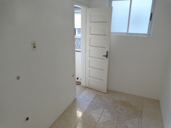 Imagem Apartamento com 2 Quartos à Venda, 52 m² em Teresópolis - Porto Alegre