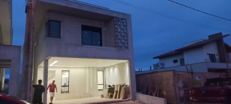 Imagem Sobrado com 3 Quartos à Venda, 213 m² em Jardim Jacinto - Jacareí Imagem Sobrado com 3 Quartos à Venda, 213 m² em Jardim Jacinto - Jacareí