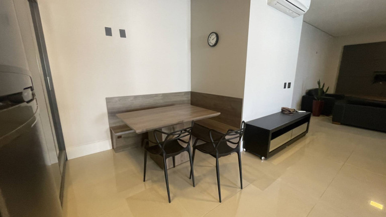 Imagem Apartamento com 3 Quartos para Alugar, 141 m² em Canasvieiras - Florianópolis