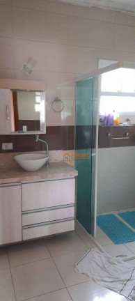 Imagem Sobrado com 3 Quartos à Venda, 316 m² em Jardim Vila Galvão - Guarulhos Imagem Sobrado com 3 Quartos à Venda, 316 m² em Jardim Vila Galvão - Guarulhos