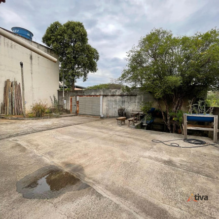 Imagem Casa com 4 Quartos à Venda, 200 m²