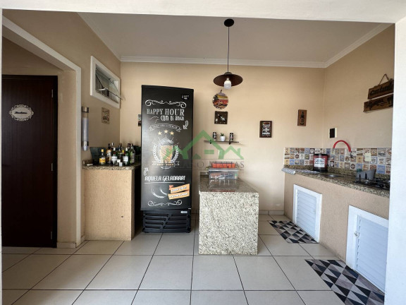 Imagem Sobrado com 3 Quartos à Venda, 250 m² em Centro - Balneário Barra Do Sul