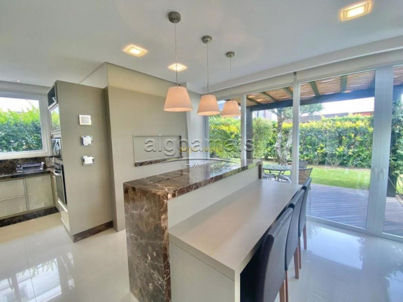Imagem Casa com 4 Quartos à Venda, 320 m² em Condominio Velas Da Marina - Capão Da Canoa Imagem Casa com 4 Quartos à Venda, 320 m² em Condominio Velas Da Marina - Capão Da Canoa