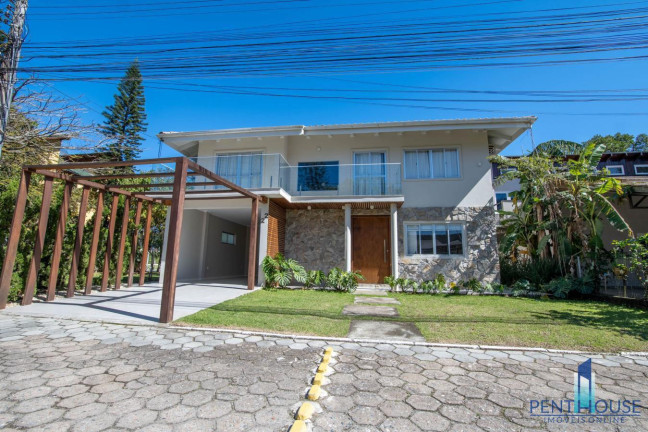 Casa com 5 Quartos à Venda, 420 m² em Barra - Balneário Camboriú