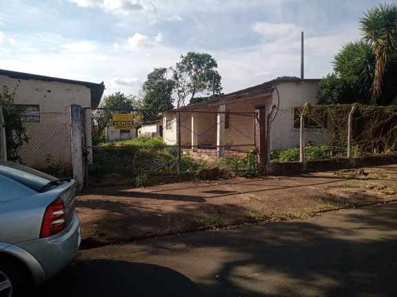 Imagem Imóvel Comercial à Venda, 2.209 m² em Vila Industrial - Pirassununga Imagem Imóvel Comercial à Venda, 2.209 m² em Vila Industrial - Pirassununga