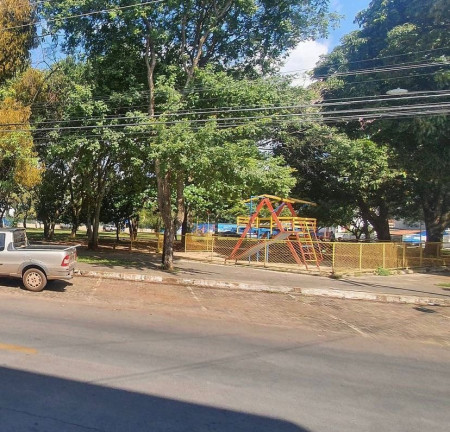 Imagem Imóvel com 18 Quartos à Venda, 600 m² em Guará I - Brasília Imagem Imóvel com 18 Quartos à Venda, 600 m² em Guará I - Brasília