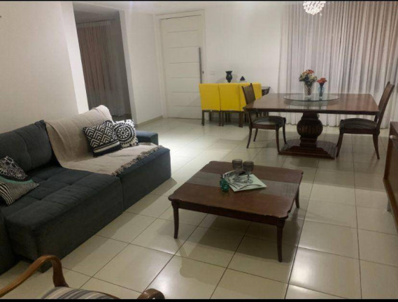 Imagem Casa com 5 Quartos à Venda, 570 m² em Vale Dos Pinheiros - Nova Friburgo Imagem Casa com 5 Quartos à Venda, 570 m² em Vale Dos Pinheiros - Nova Friburgo