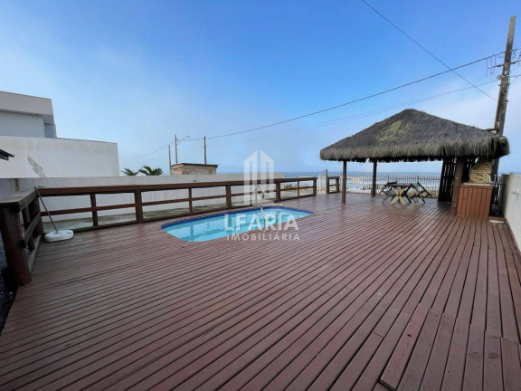 Casa com 3 Quartos à Venda, 117 m² em Cambiju - Itapoá