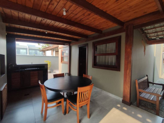 Imagem Casa com 2 Quartos à Venda, 330 m² em Salinas - Balneário Barra Do Sul
