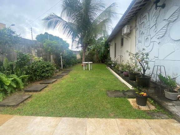 Imagem Casa com 3 Quartos à Venda, 300 m² em Cidade Dos Funcionários - Fortaleza Imagem Casa com 3 Quartos à Venda, 300 m² em Cidade Dos Funcionários - Fortaleza
