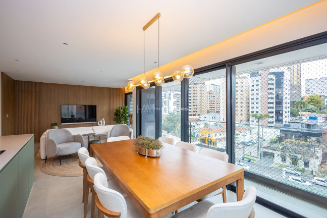 Imagem Apartamento com 2 Quartos à Venda, 107 m² em Bigorrilho - Curitiba Imagem Apartamento com 2 Quartos à Venda, 107 m² em Bigorrilho - Curitiba