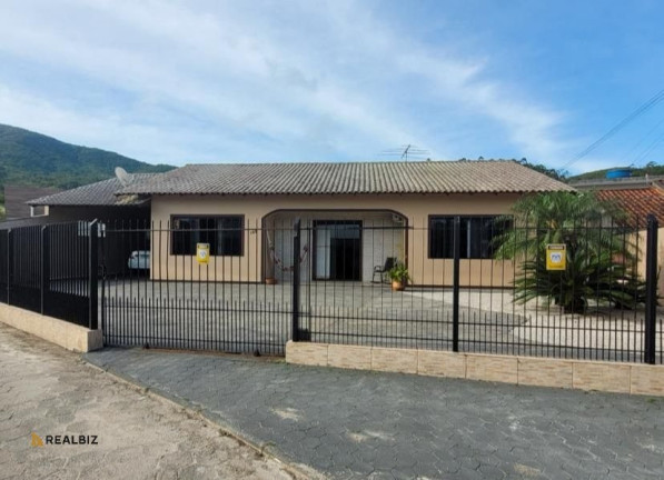 Imagem Casa com 2 Quartos à Venda, 1.098 m² em Fazenda Da Armação - Governador Celso Ramos