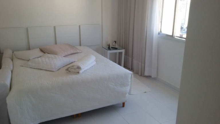 Imagem Apartamento com 4 Quartos à Venda, 235 m² em Pitangueiras - Guarujá