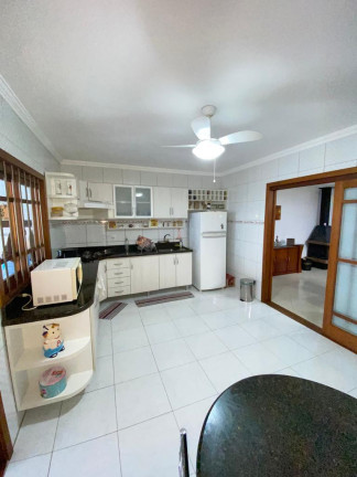 Imagem Casa com 2 Quartos à Venda, 170 m² em Sarandi - Porto Alegre